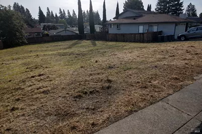 445 Lakehurst Court, Fairfield, CA 94533 - Photo 4