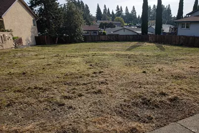 445 Lakehurst Court, Fairfield, CA 94533 - Photo 12