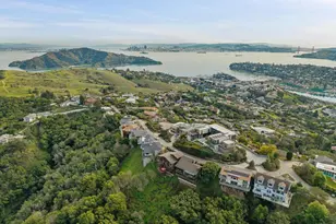 132 Sugarloaf Dr, Tiburon, CA 94920 - Photo 2