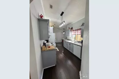 530 Eldridge Avenue, Vacaville, CA 95688 - Photo 4