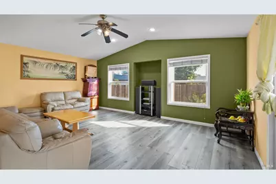 5036 Algiers Avenue, Santa Rosa, CA 95409 - Photo 10