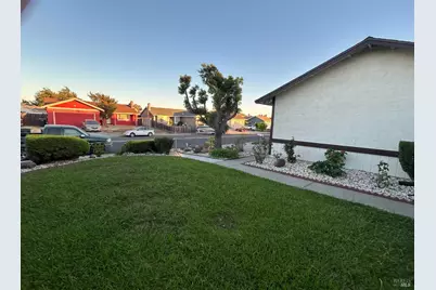 616 Emperor Drive, Suisun City, CA 94585 - Photo 8