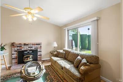 616 Emperor Drive, Suisun City, CA 94585 - Photo 14