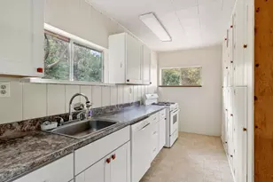 10701 Orr Springs Rd, Ukiah, CA 95482 - Photo 14