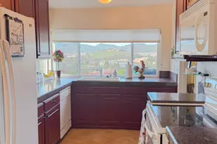 124 Gregory Ln, Vallejo, CA 94591 - Photo 6