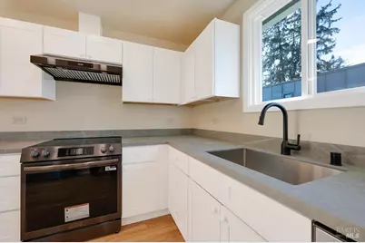 312 Benton Street, Santa Rosa, CA 95401 - Photo 16