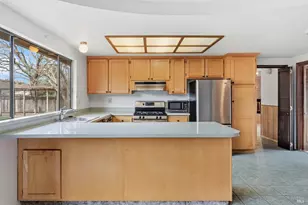 15416 Woodside Ct, Glen Ellen, CA 95476 - Photo 12