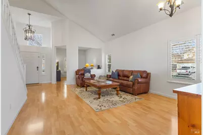 562 Citadel Court, Fairfield, CA 94534 - Photo 8