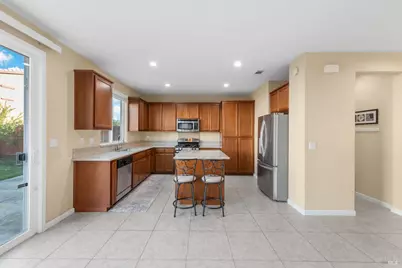 7079 Westminster Court, Vacaville, CA 95687 - Photo 16