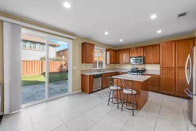 7079 Westminster Court, Vacaville, CA 95687 - Photo 12