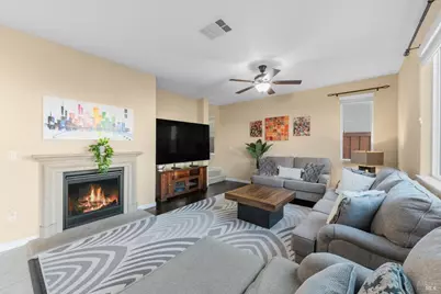 7079 Westminster Court, Vacaville, CA 95687 - Photo 8