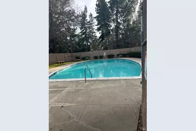 142 Del Rio Circle #2, Vacaville, CA 95687 - Photo 2