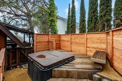 1365 W L Street, Benicia, CA 94510 - Photo 44