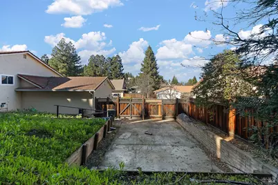 1084 Jamie Drive, Concord, CA 94518 - Photo 28