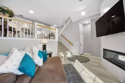 465 East Fifth Street, Benicia, CA 94510 - Photo 6