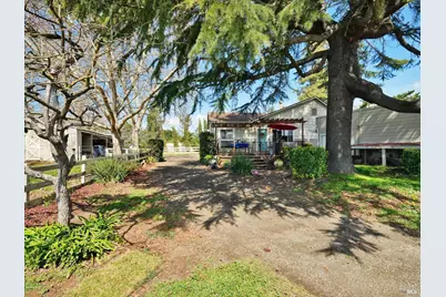 2060 Hagen Road, Napa, CA 94558 - Photo 4