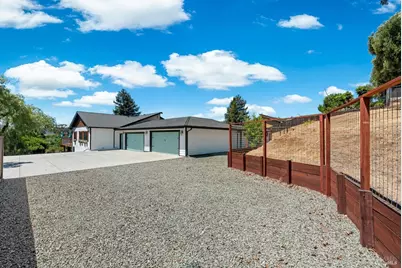 2135 E 2nd Street, Benicia, CA 94510 - Photo 94