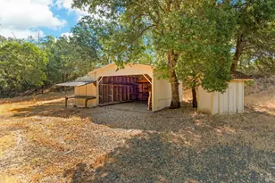 5860 Sharp Rd, Calistoga, CA 94515 - Photo 28