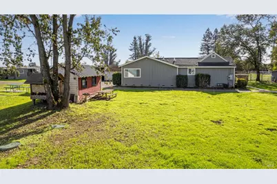 380 Irwin Lane, Santa Rosa, CA 95401 - Photo 8