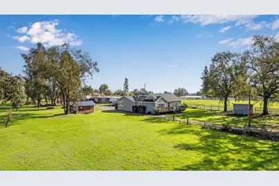 380 Irwin Lane, Santa Rosa, CA 95401 - Photo 2