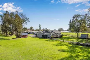 380 Irwin Ln, Santa Rosa, CA 95401 - Photo 2