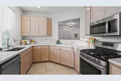 5257 Venus Drive, Fairfield, CA 94534 - Photo 14