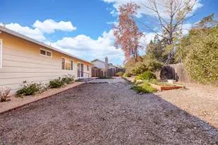 8902 Oak Trail Dr, Santa Rosa, CA 95409 - Photo 32