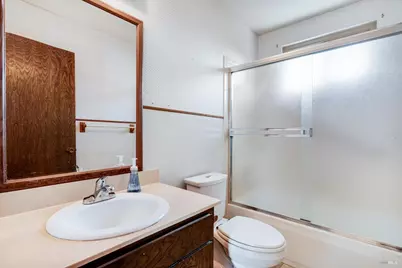 1477 Russell Avenue, Santa Rosa, CA 95403 - Photo 32