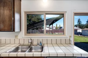 1477 Russell Ave, Santa Rosa, CA 95403 - Photo 20