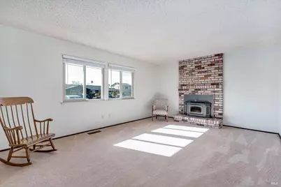 1477 Russell Avenue, Santa Rosa, CA 95403 - Photo 10