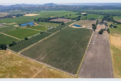 5744 Highway 128, Geyserville, CA 95441 - Photo 2