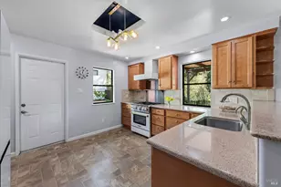 3990 Fairway Ave, Oakland, CA 94605 - Photo 16