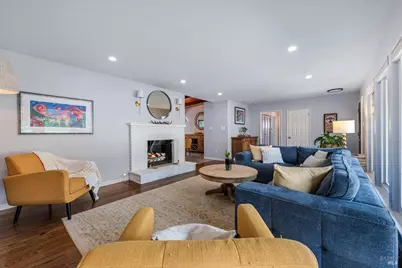 3990 Fairway Avenue, Oakland, CA 94605 - Photo 8