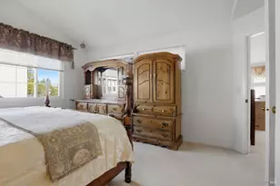 46 Mariners Cir, San Rafael, CA 94903 - Photo 20