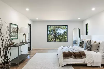 559 E Spring Street, Napa, CA 94559 - Photo 38