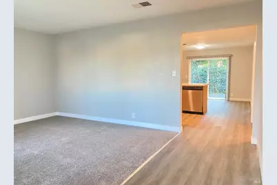 849 Finch Way, Fairfield, CA 94533 - Photo 4