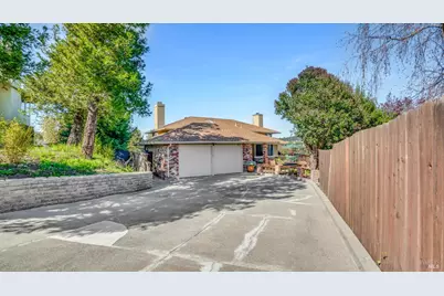 641 Lois Lane, El Sobrante, CA 94803 - Photo 4