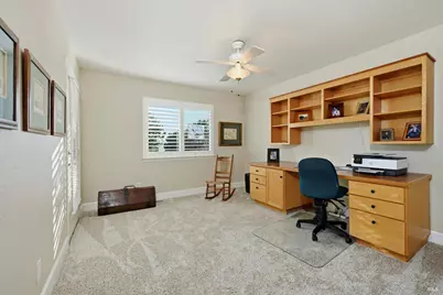 19093 Ravenhill Road, Hidden Valley Lake, CA 95467 - Photo 22