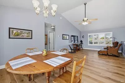 19093 Ravenhill Road, Hidden Valley Lake, CA 95467 - Photo 10