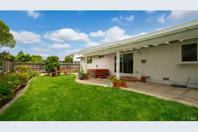 3 Miranda Court, Novato, CA 94947 - Photo 10