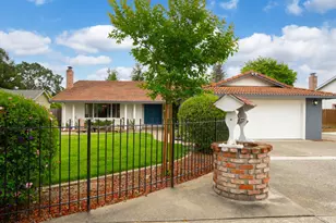 3 Miranda Ct, Novato, CA 94947 - Photo 2