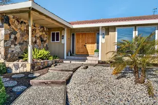 1790 Deerwood Dr, Ukiah, CA 95482 - Photo 1