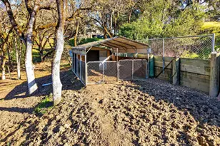 1790 Deerwood Dr, Ukiah, CA 95482 - Photo 10