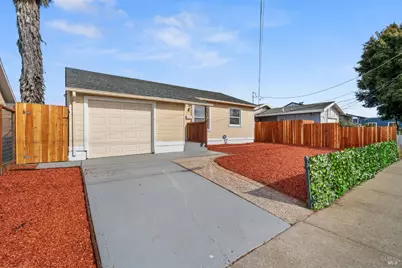 458 Spring Street, Richmond, CA 94804 - Photo 2