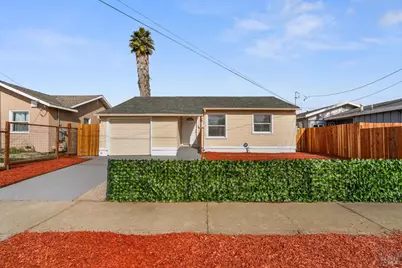 458 Spring Street, Richmond, CA 94804 - Photo 1