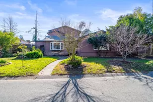 1051 Vassar Dr, Napa, CA 94558 - Photo 22