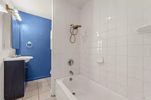 1051 Vassar Dr, Napa, CA 94558 - Photo 14