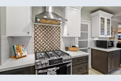 725 Valle Vista Avenue, Vallejo, CA 94590 - Photo 18