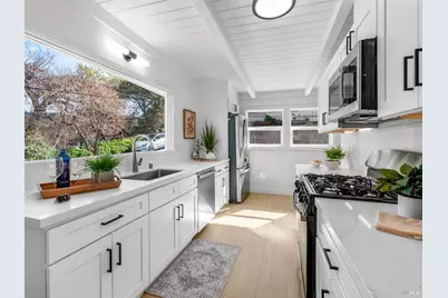 611 Lake Street, Cloverdale, CA 95425 - Photo 2