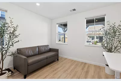 7448 Wendy Drive, Rohnert Park, CA 94928 - Photo 18